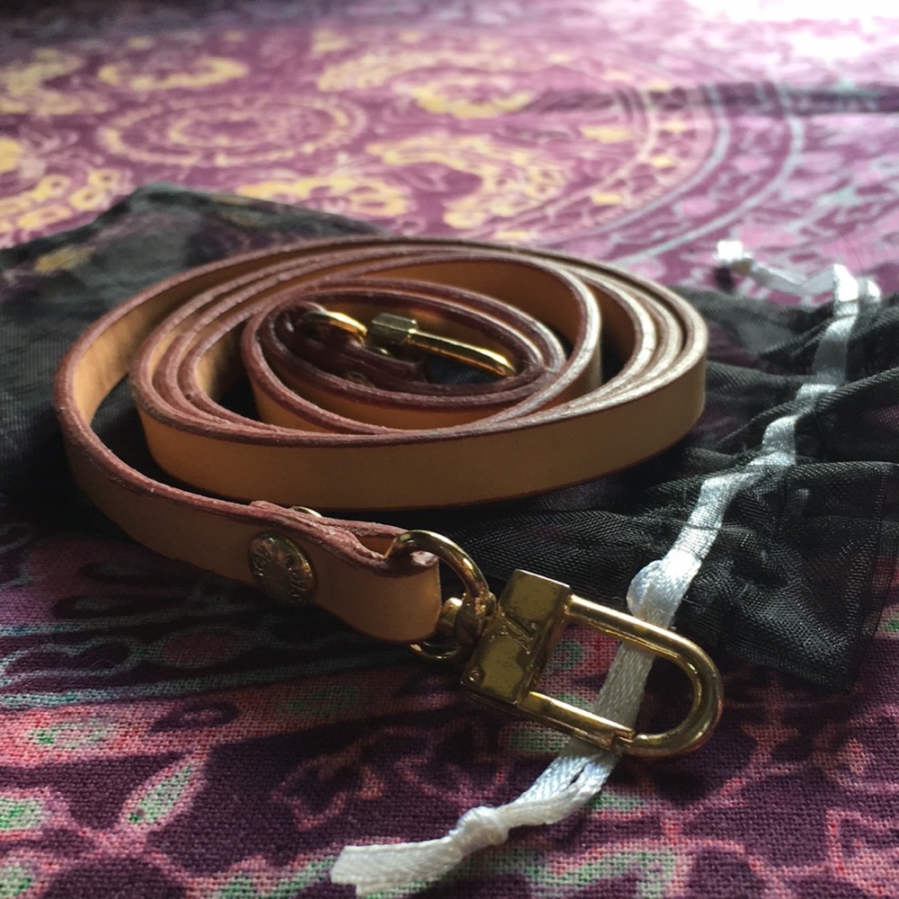 Louis Vuitton Leather Cross Body Strap & Dust Bag